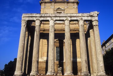 Tempel des Antoninus und der Faustina, geweiht 141 n. Chr.